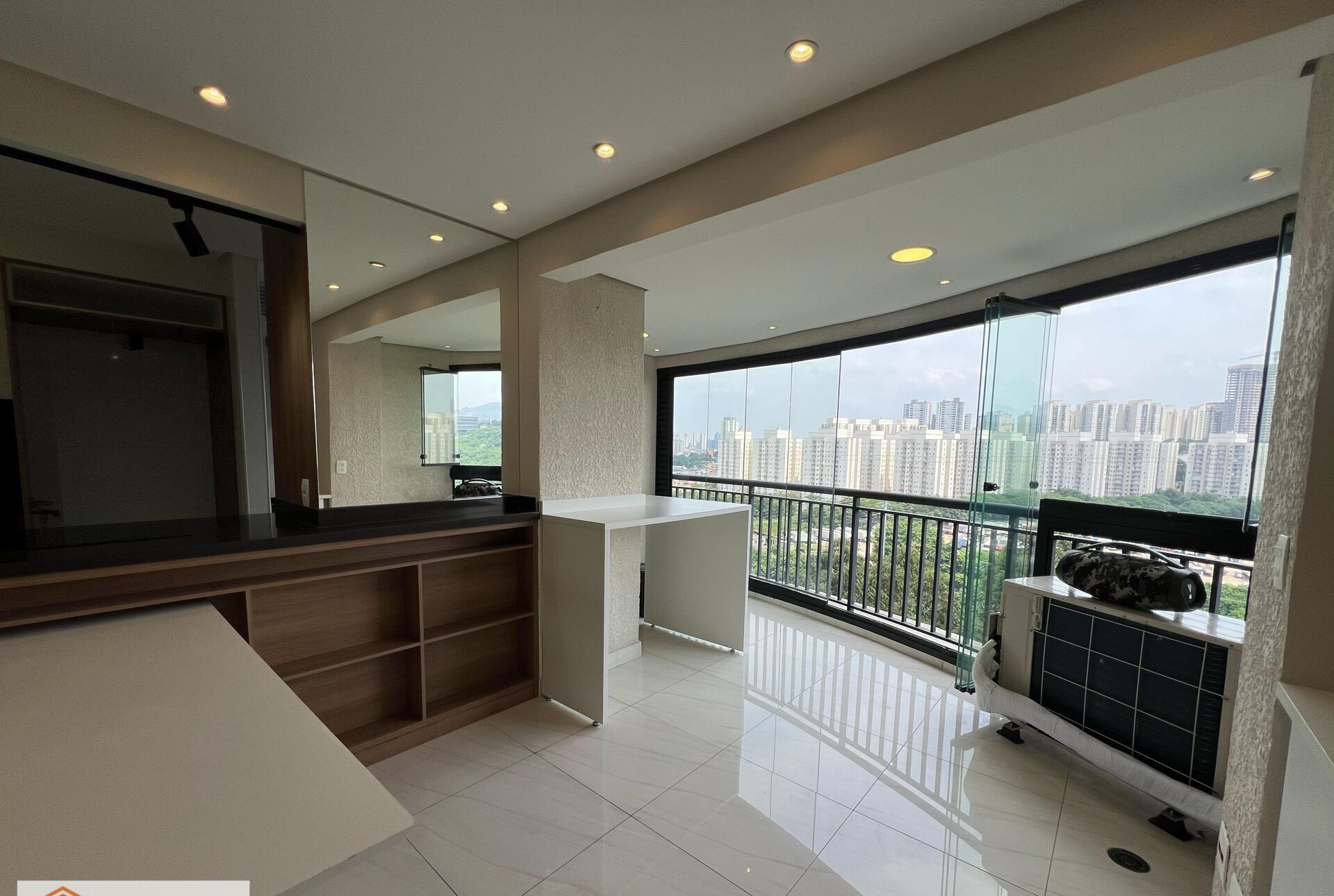 Apartamento para alugar no bairro Green Valley em Barueri/SP