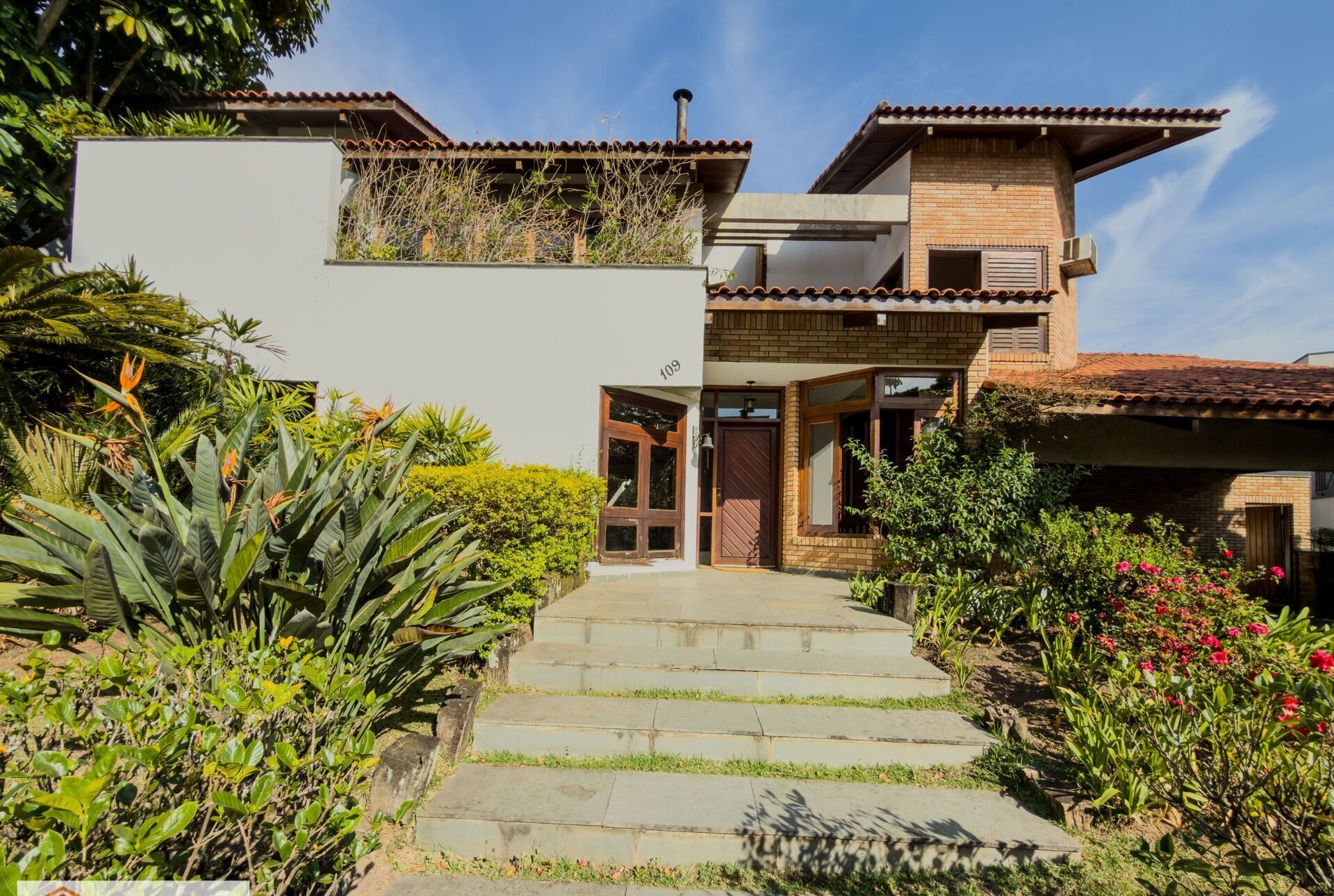 Casa à venda no bairro Alphaville em Santana de Parnaíba/SP