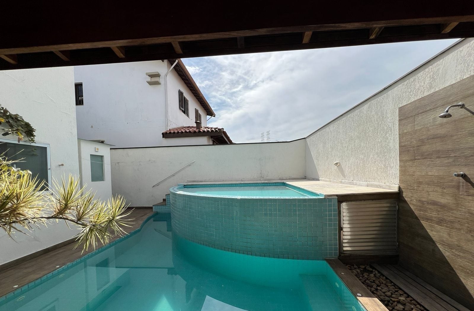 Foto principal de Casa Alto Padrão à venda no Residencial Alphaville 6
